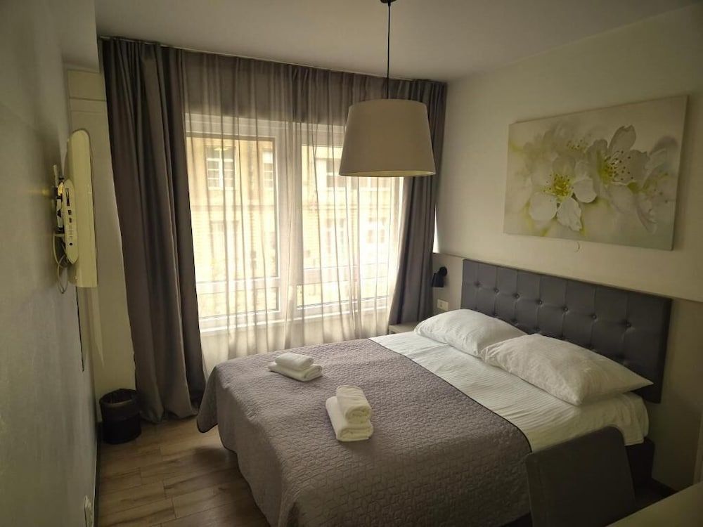 Hotel Garden Economy Double Room 2