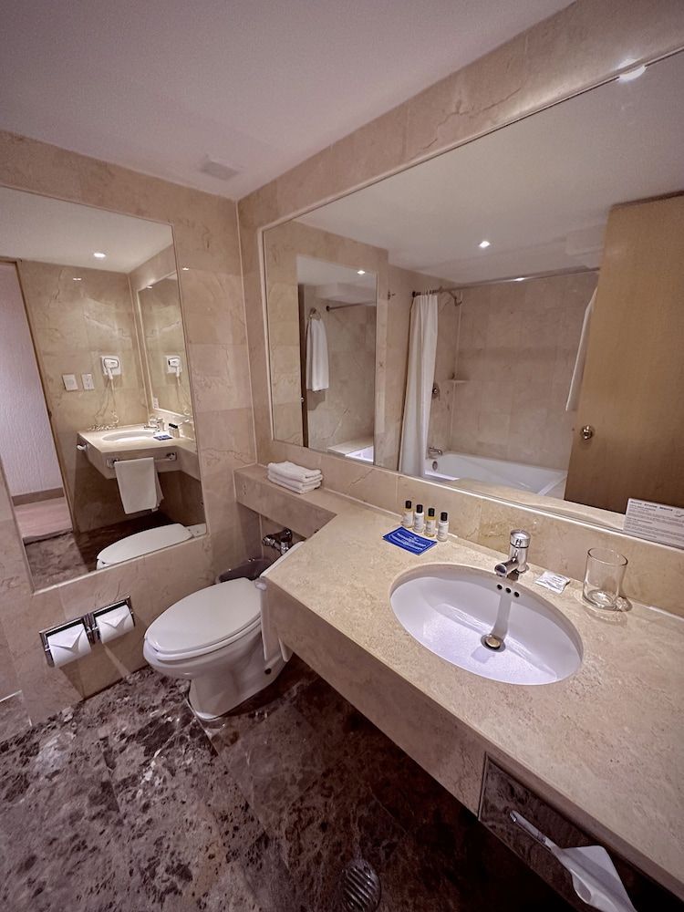 Hotel Stella Maris Standard Room, 1 Queen Bed 9