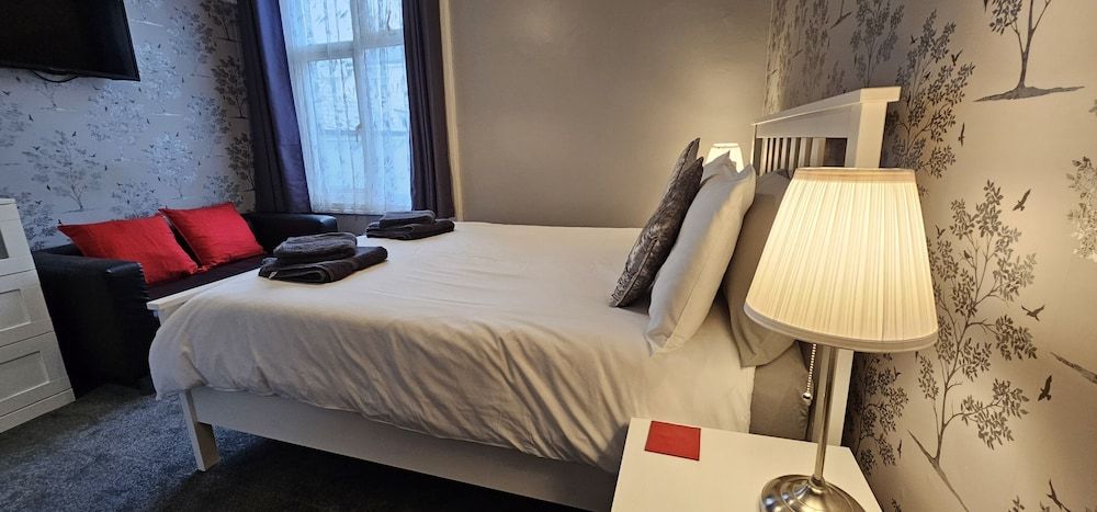 Ensuite Double Room