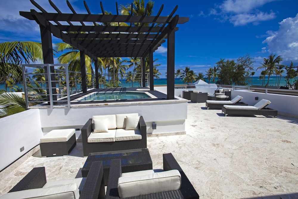 Penthouse, 3 Bedrooms, Terrace, Pool View
