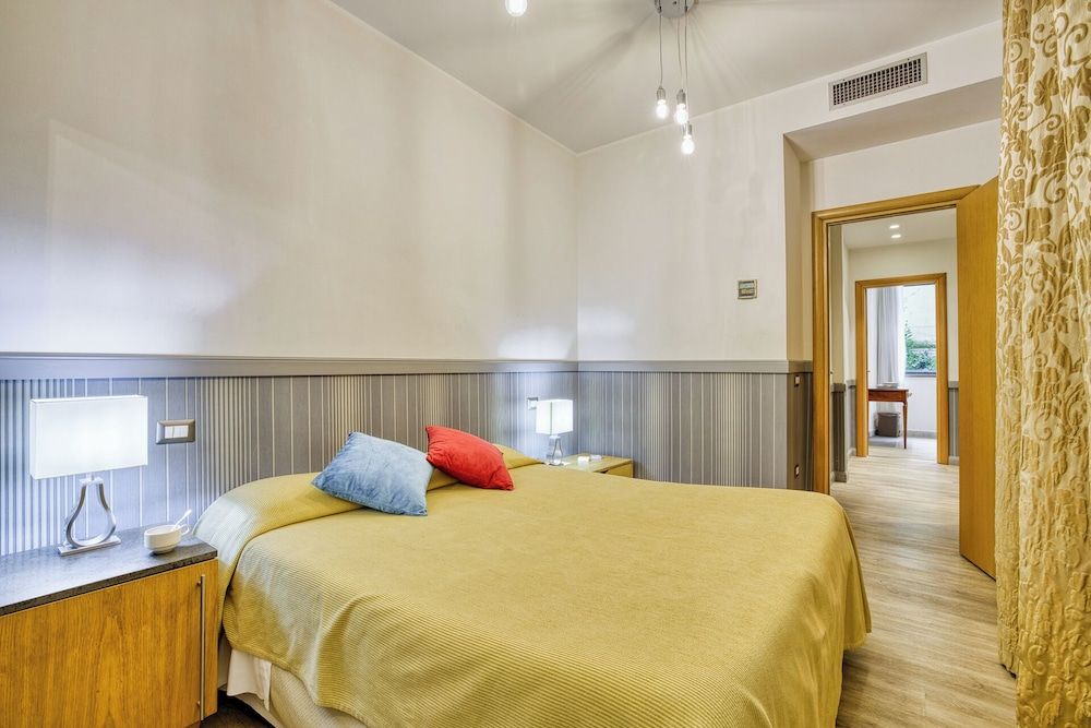 undefined Lemon Garden 4