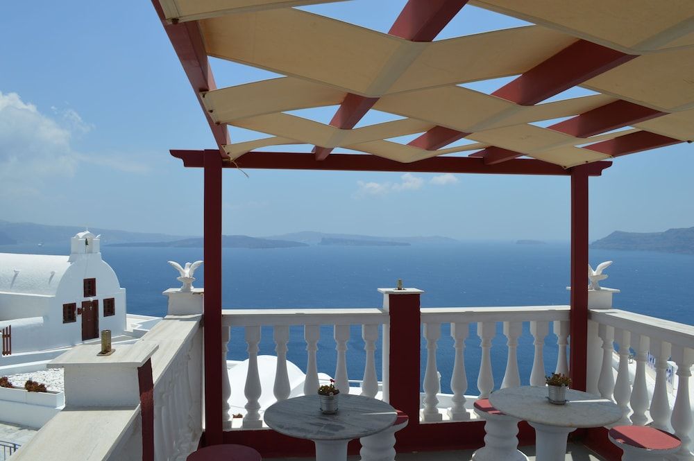 Maryloujohn Villas Superior Double Room (Caldera) 8