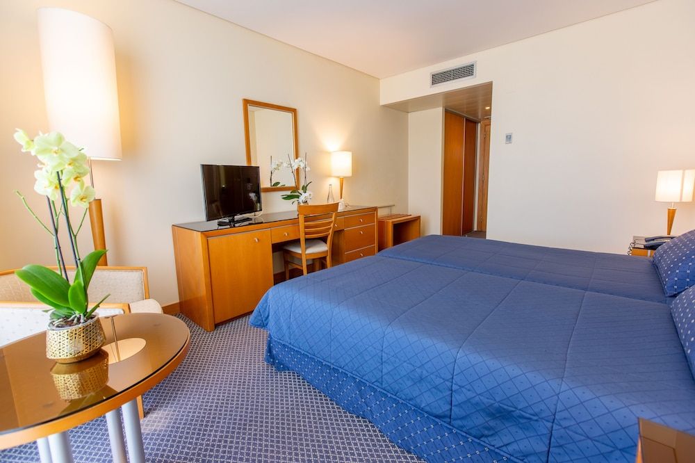 MS Vila Nova Twin Room