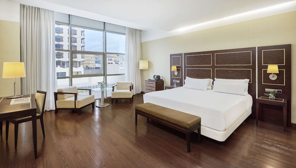 NH Gran Hotel Casino Extremadura Superior Room 2