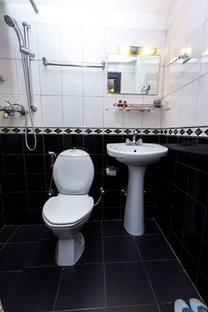 Ambassador Garden Home Deluxe Room 3