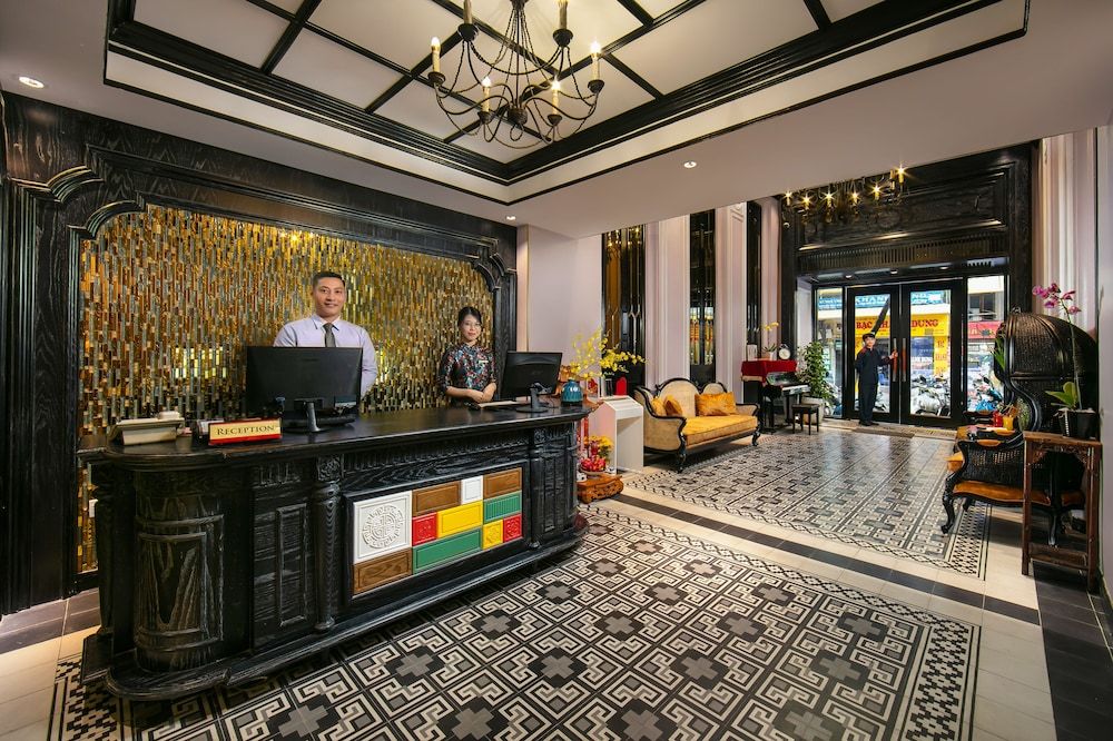 Lavender Central Hotel & Spa