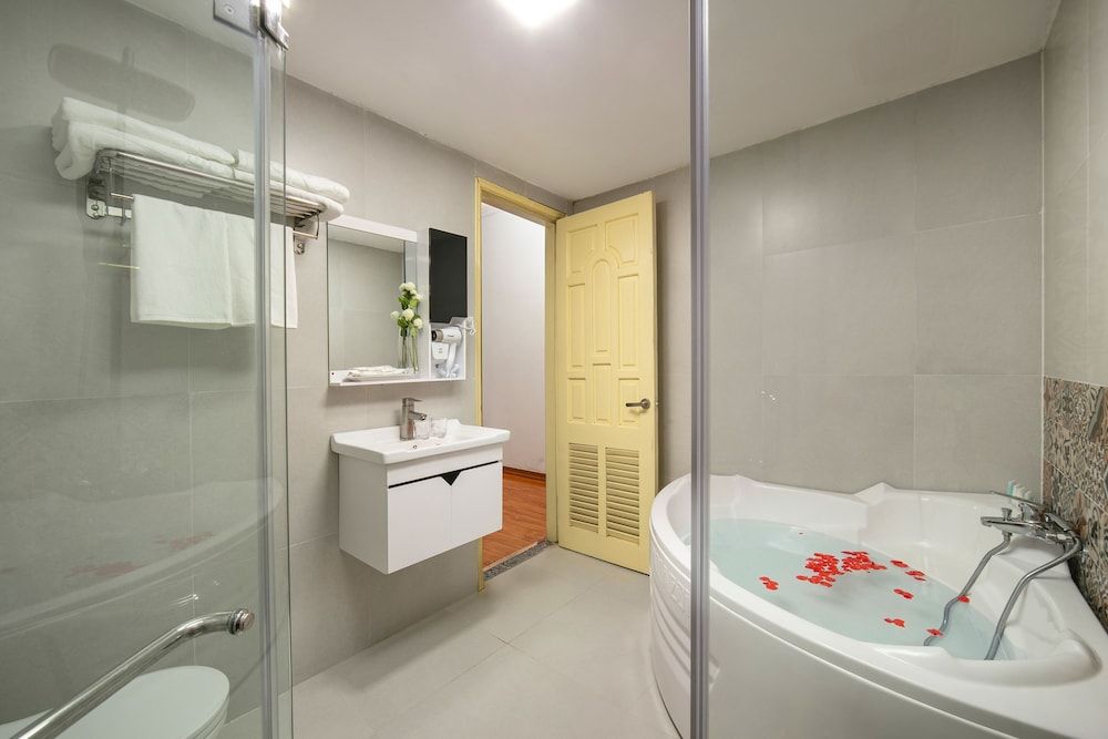 undefined Diamond Legend Hotel 9