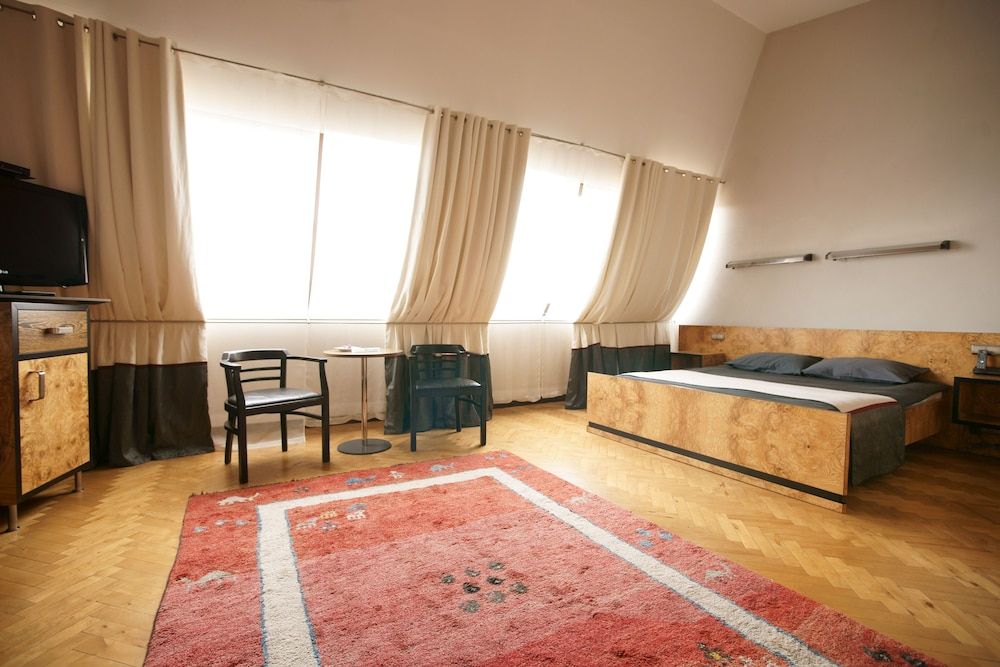 Hotel Monopol Double Room 4