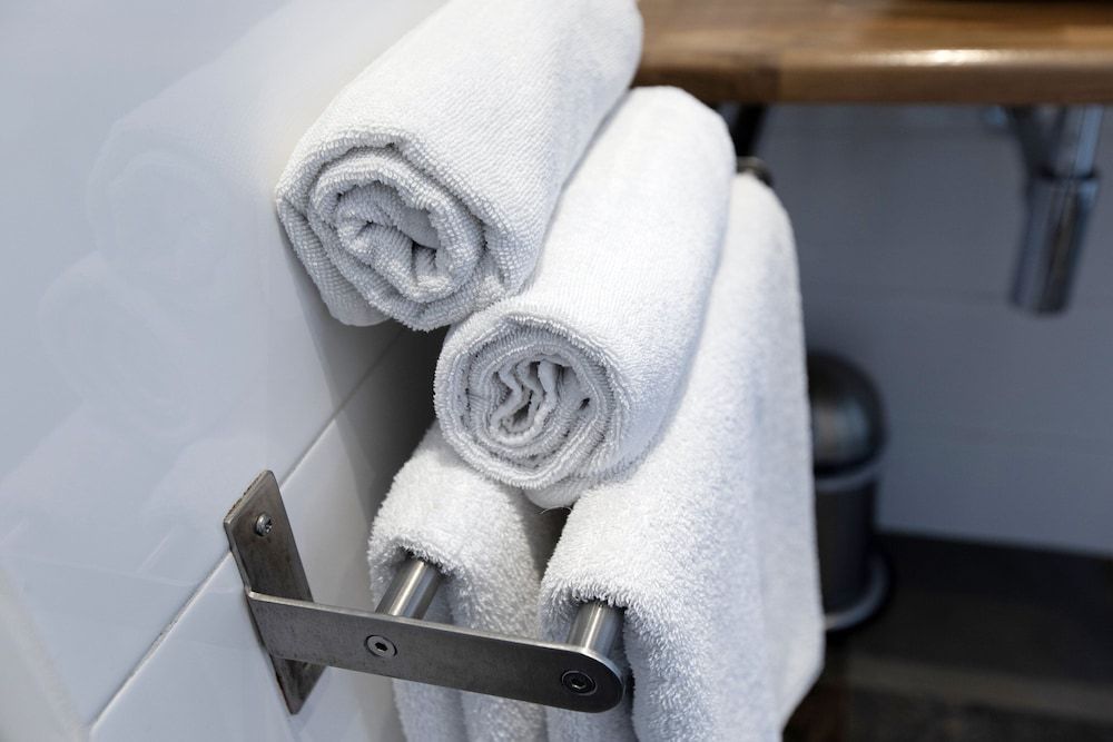 Quentin Leidse Square Hotel Twin Room 10