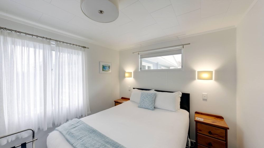 Harbour View Motel and Water Front Apartments Family 3 Bedroom Apartment 3