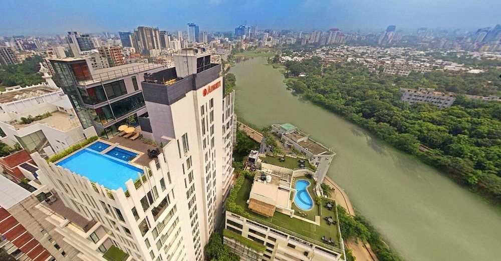 undefined Amari Dhaka