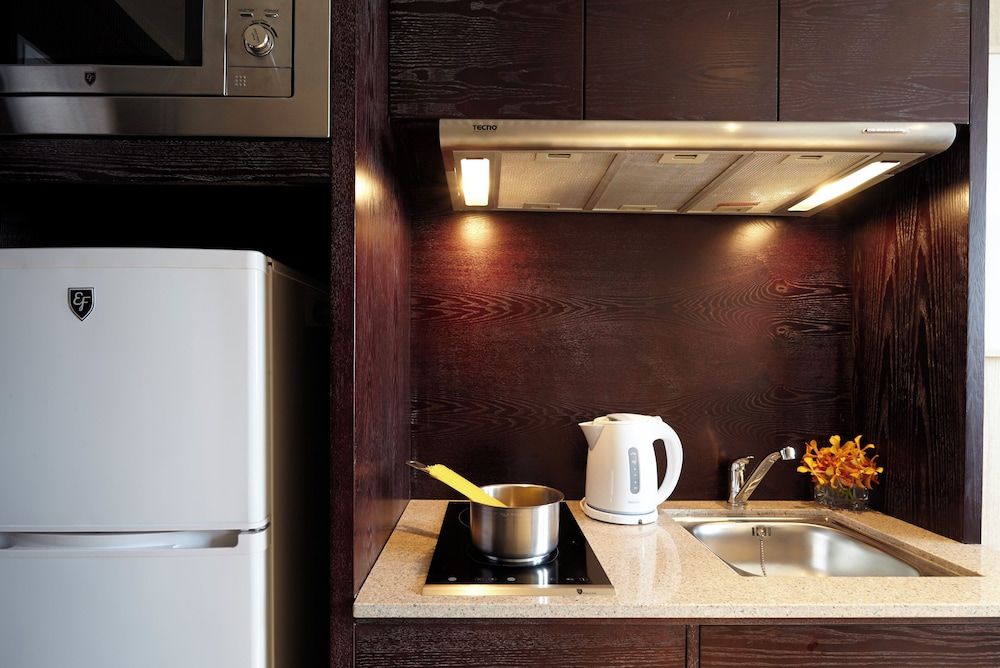 Amari Dhaka Deluxe Room, 2 Twin Beds 4