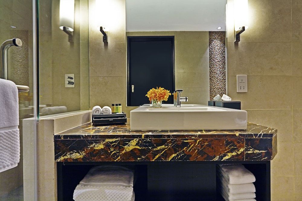 undefined Amari Dhaka 10