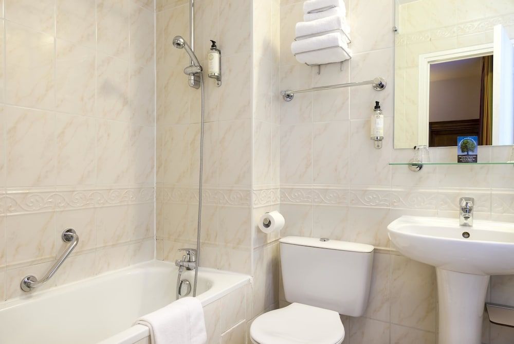 Timhotel Invalides Eiffel Superior Double or Twin Room 5