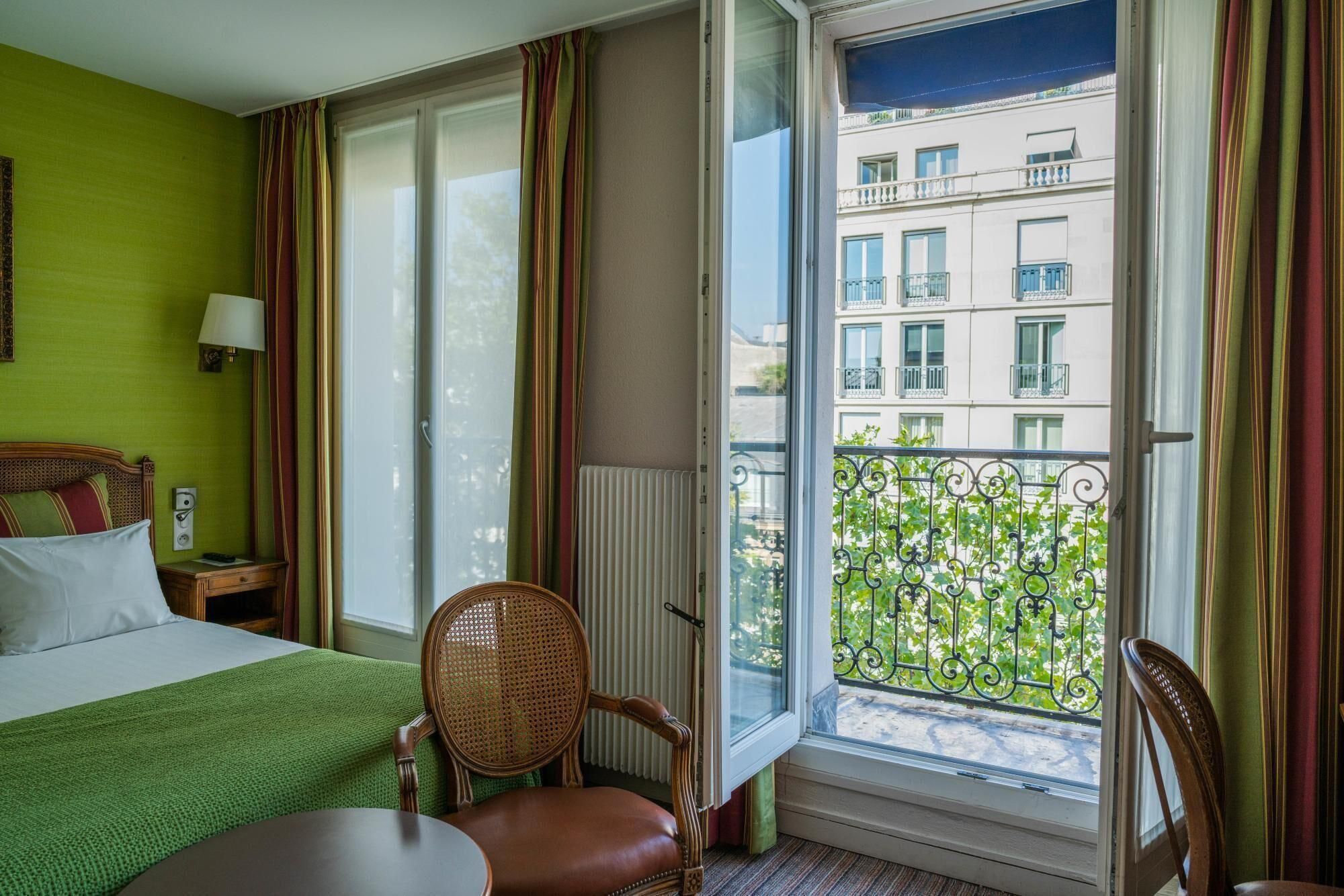 undefined Timhotel Invalides Eiffel 9