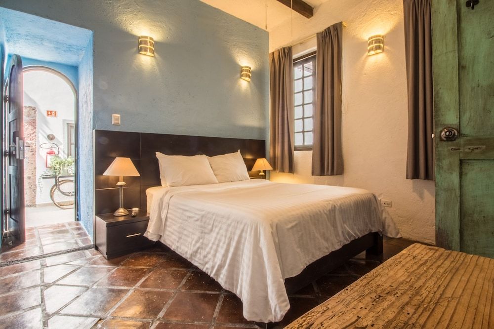 Deluxe Single Room