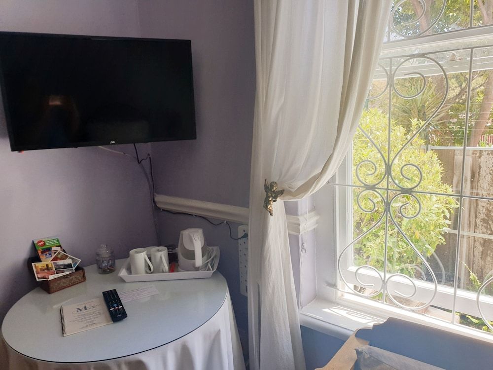 Mountain Manor Guest House & Executive Suites Standard Twin Room (Guest House) 6