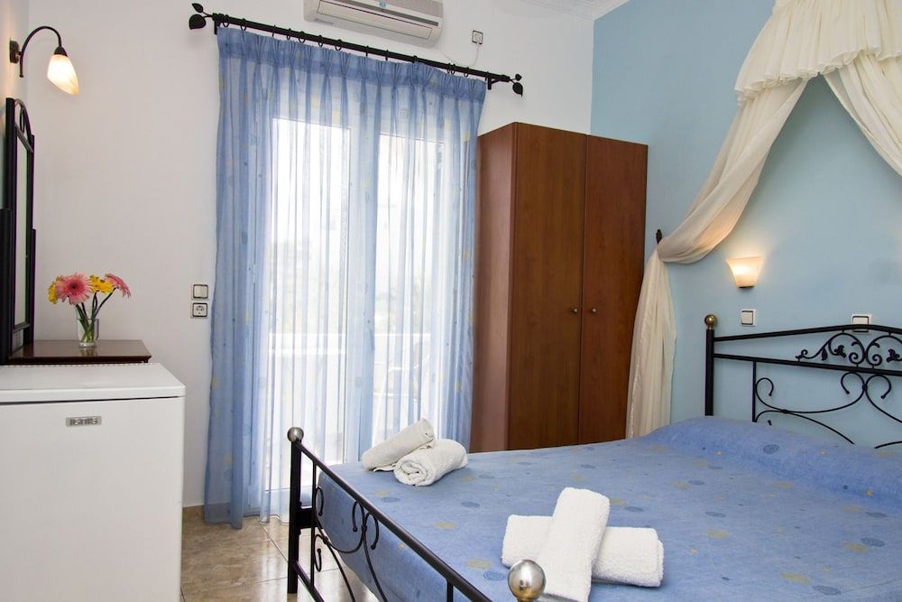 Sea of Aegeon - Adults Only Standard Double Room, Balcony 7