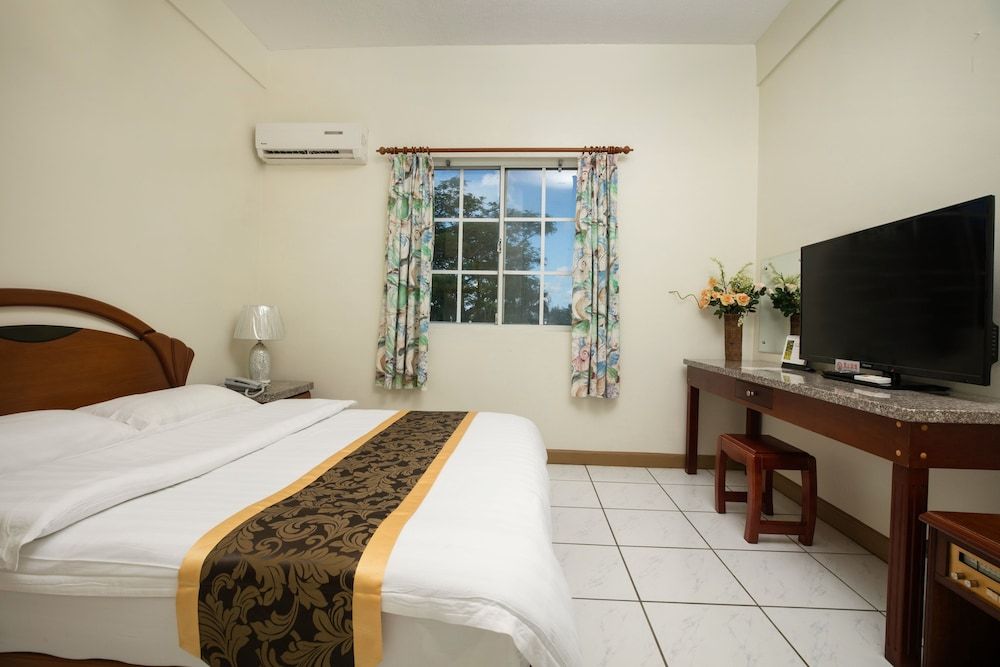 Deluxe Suite, 1 Queen Bed