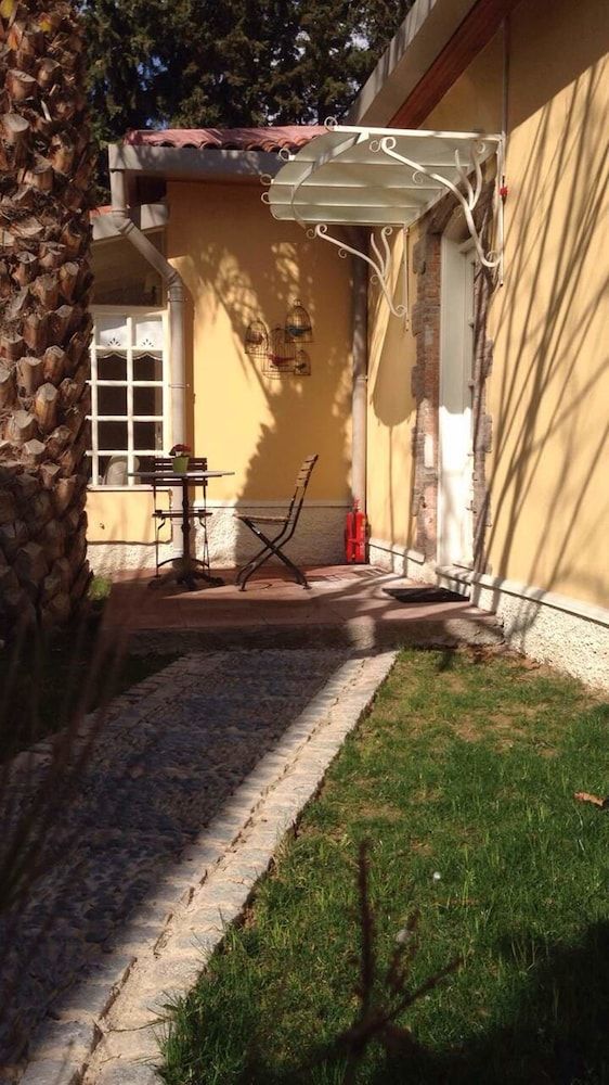 Villa Levante Standard Double Room 6