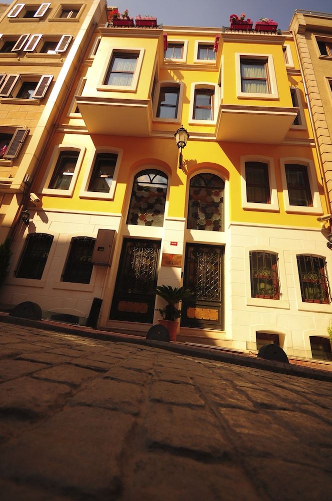 undefined Ottopera Hotel 6