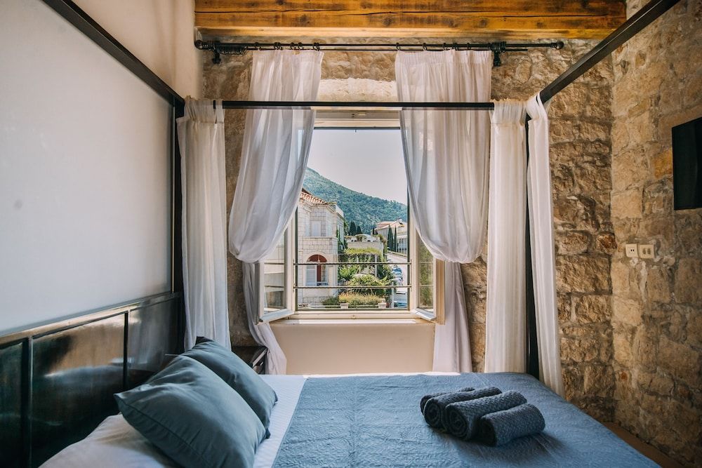 Deluxe Room, City View