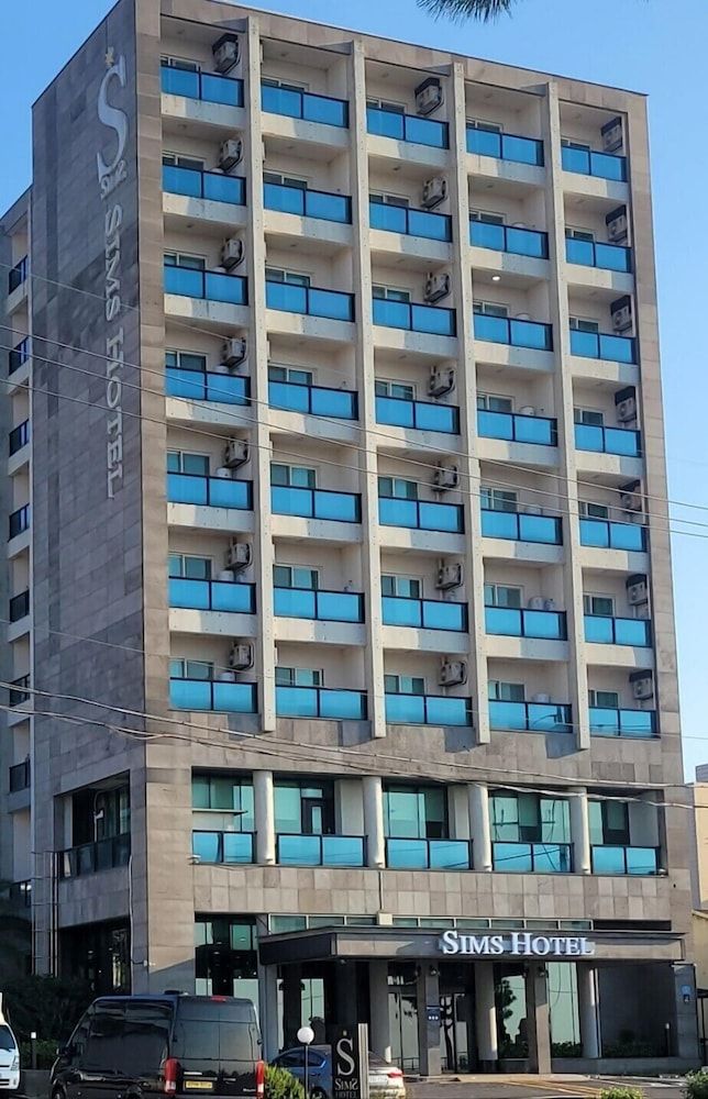 undefined Sims Hotel