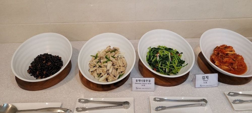 undefined Sims Hotel 9