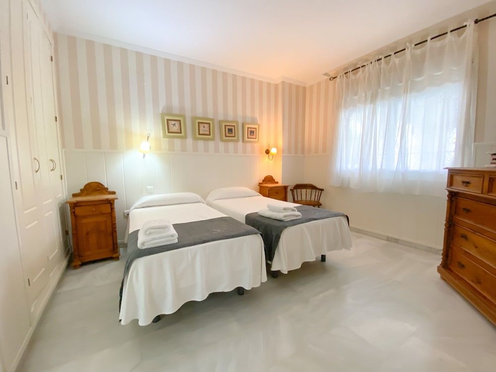Standard Apartment, 2 Bedrooms, Pool Access