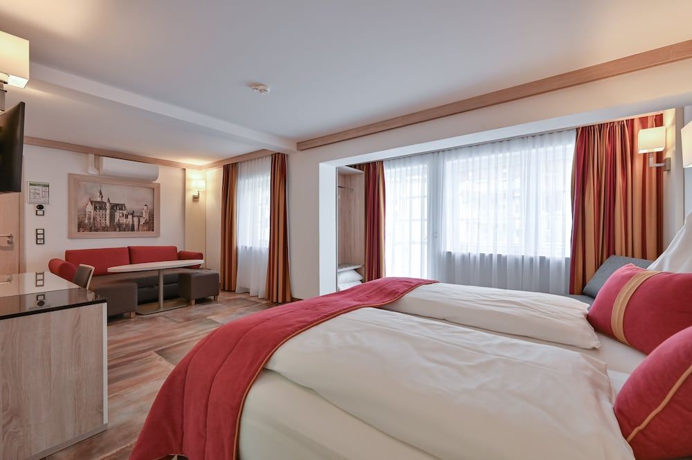 Hotel & Restaurant Ludwigs Deluxe Quadruple Room 15