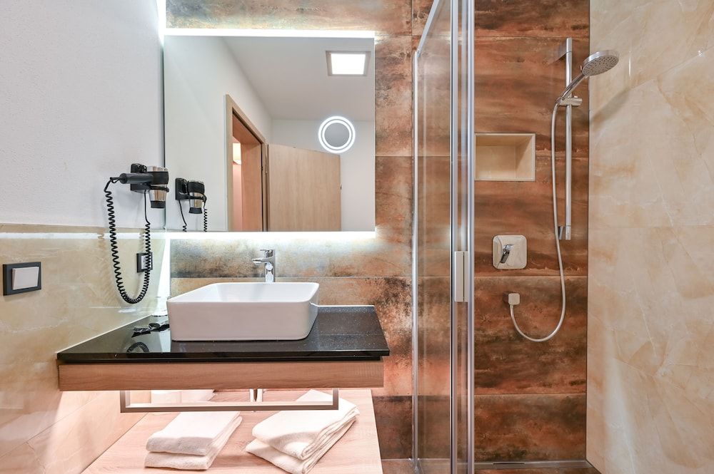 Hotel & Restaurant Ludwigs Deluxe Quadruple Room 21