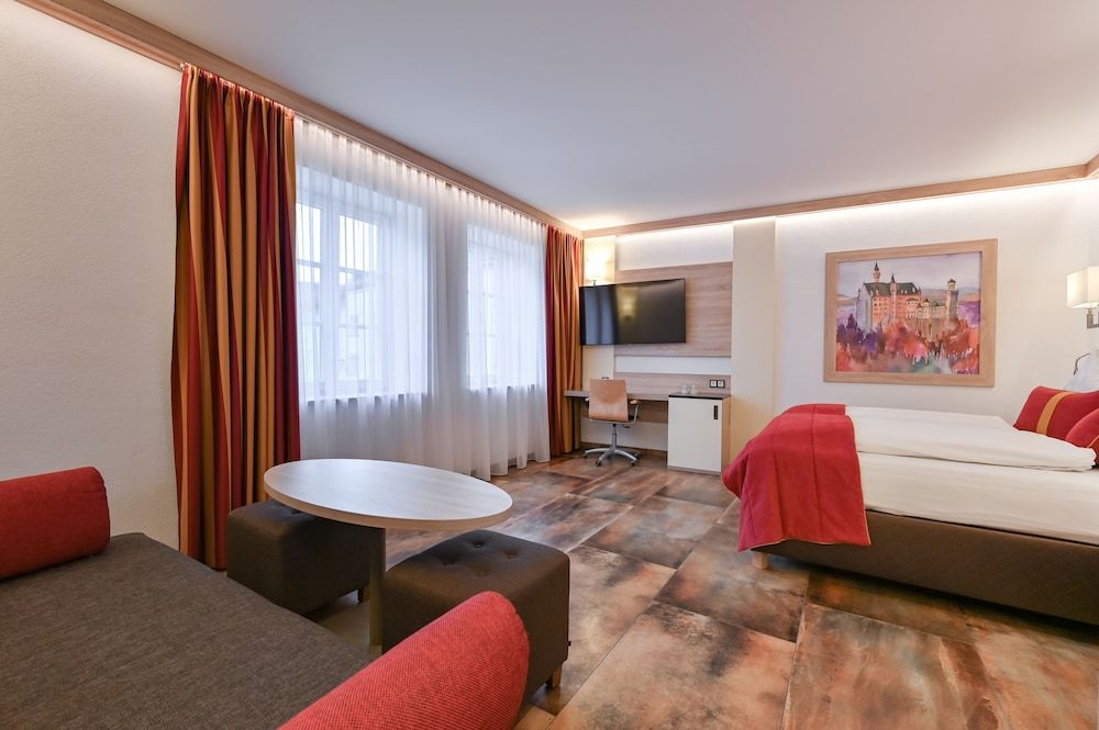 Hotel & Restaurant Ludwigs Deluxe Quadruple Room 11