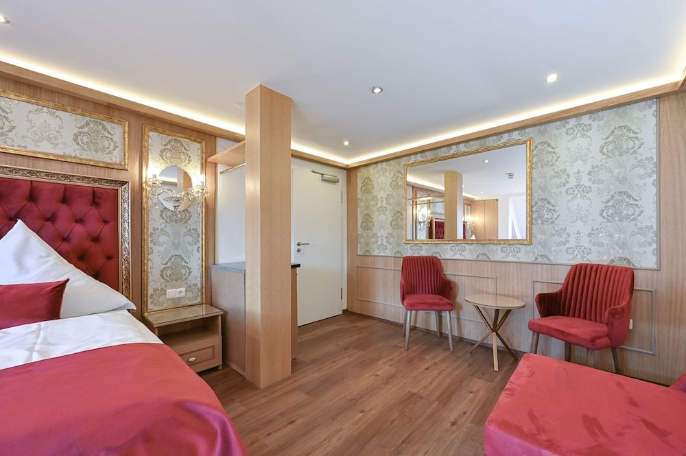 Hotel & Restaurant Ludwigs Deluxe Quadruple Room 5