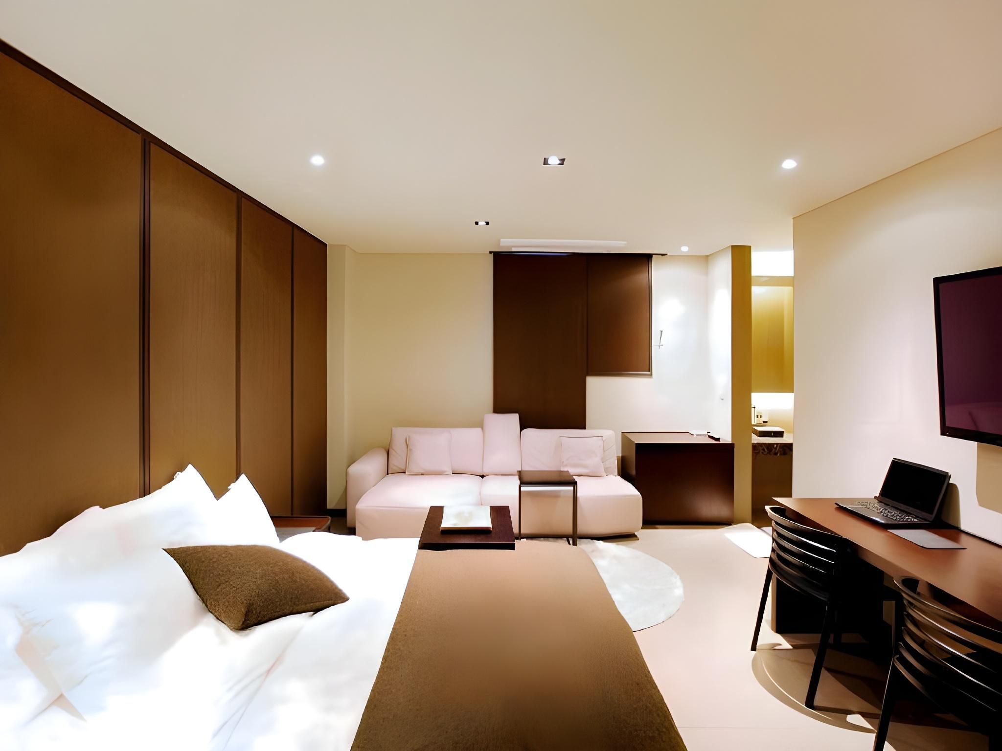 Vine Hotel Super Deluxe 2