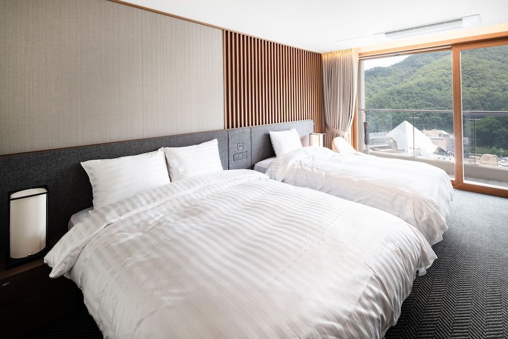 VivaldiPark [2N PKG]Sono Moon Superior(Parkview/KingTwin)-Breakfast for 2 people included(only once for 2nights)