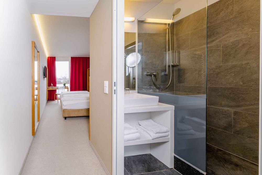 PLAZA INN Dachau - München Comfort Twin Room 3