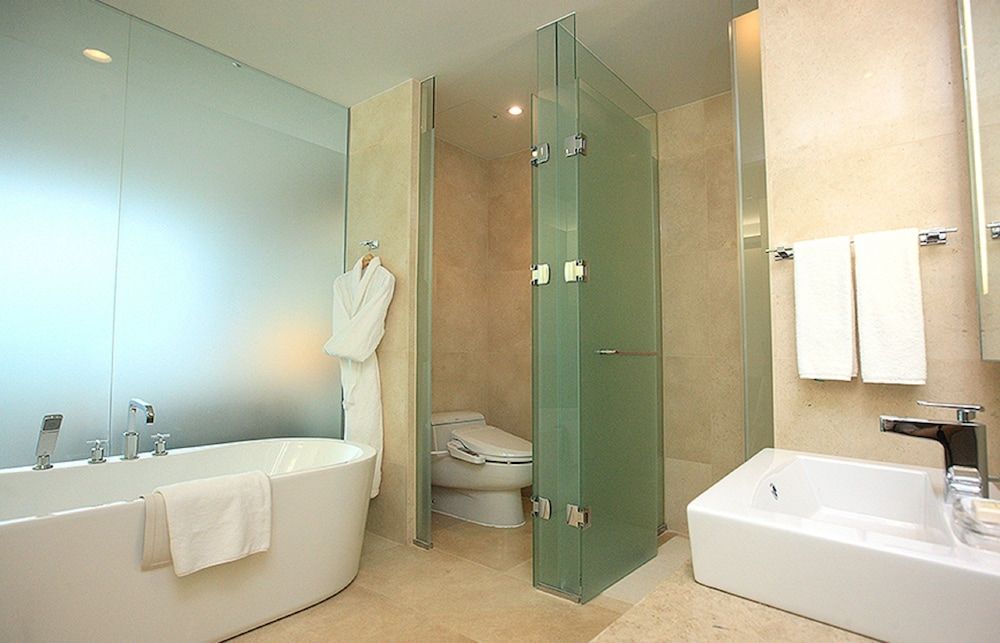 High1 Grand Hotel Convention Tower Superior Twin Room, Non Smoking 3