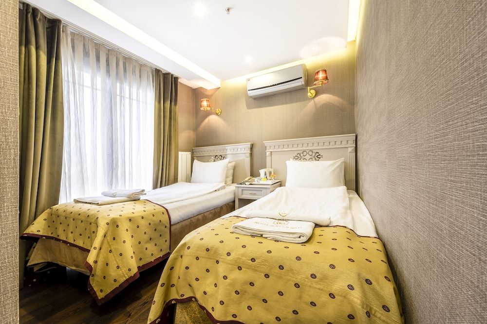 Economy Twin Room