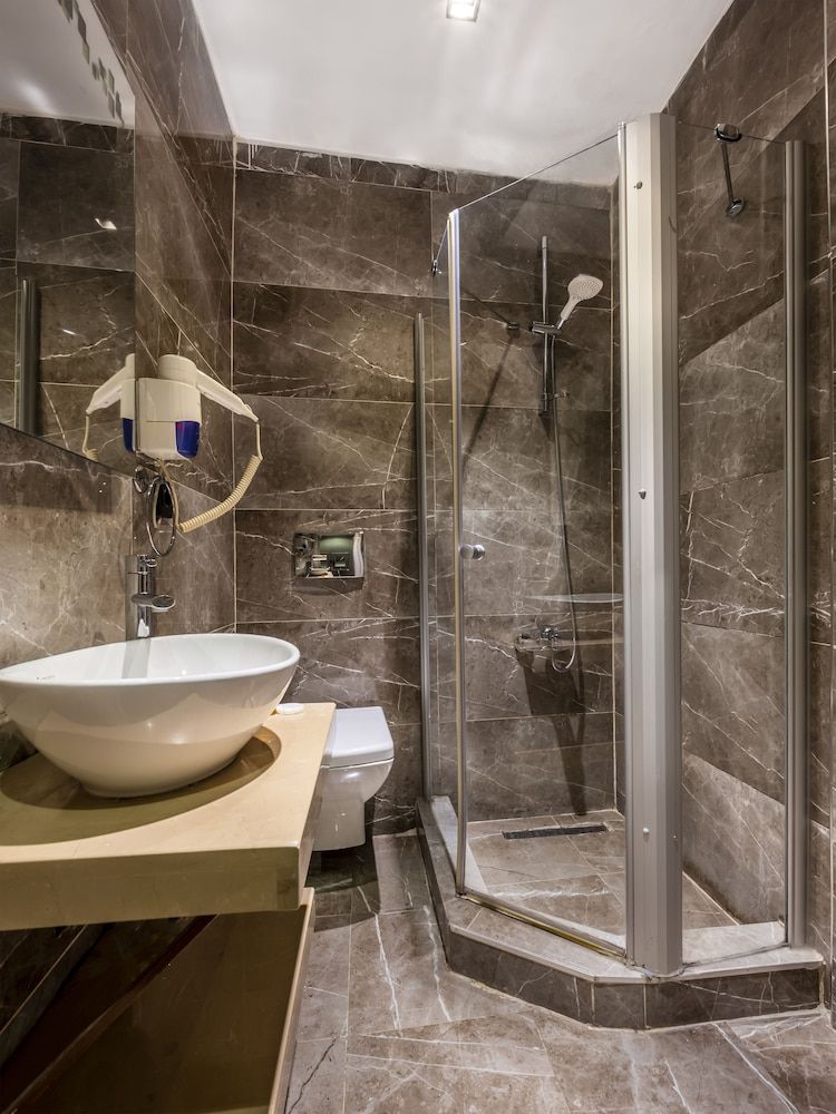 Hotel Goldengate Economy Room 5