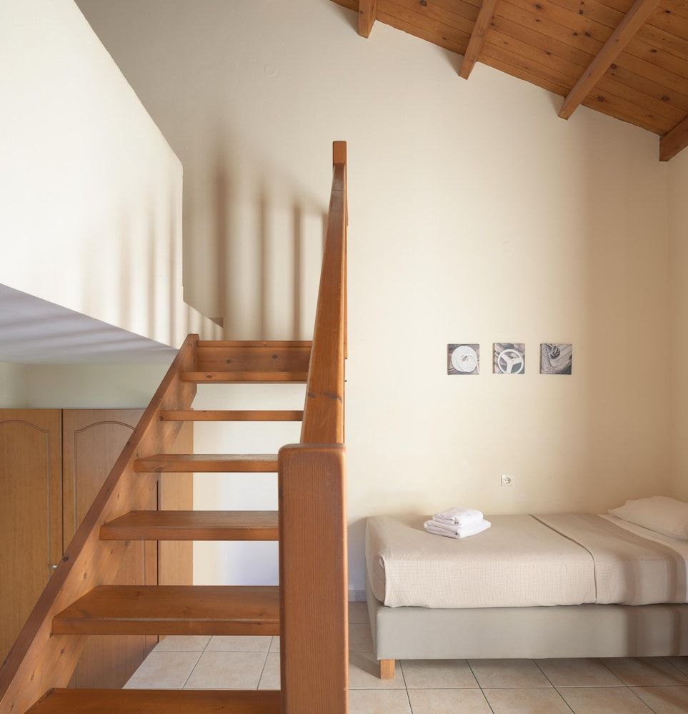 Duplex, Garden View