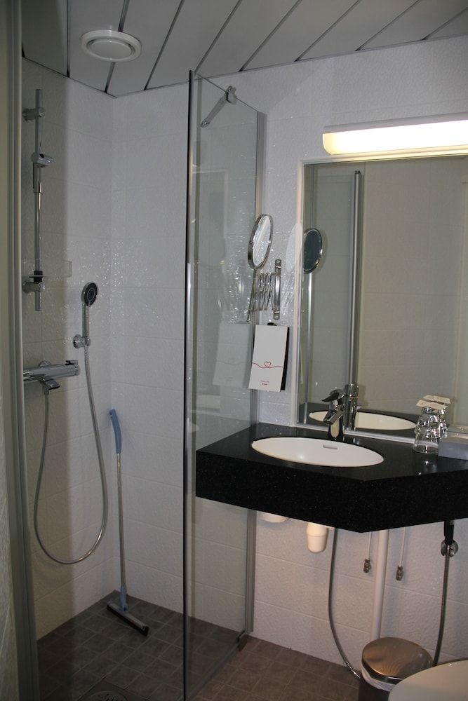 Original Sokos Hotel Seurahuone Savonlinna Standard Twin Room (extra bed possibility) 7