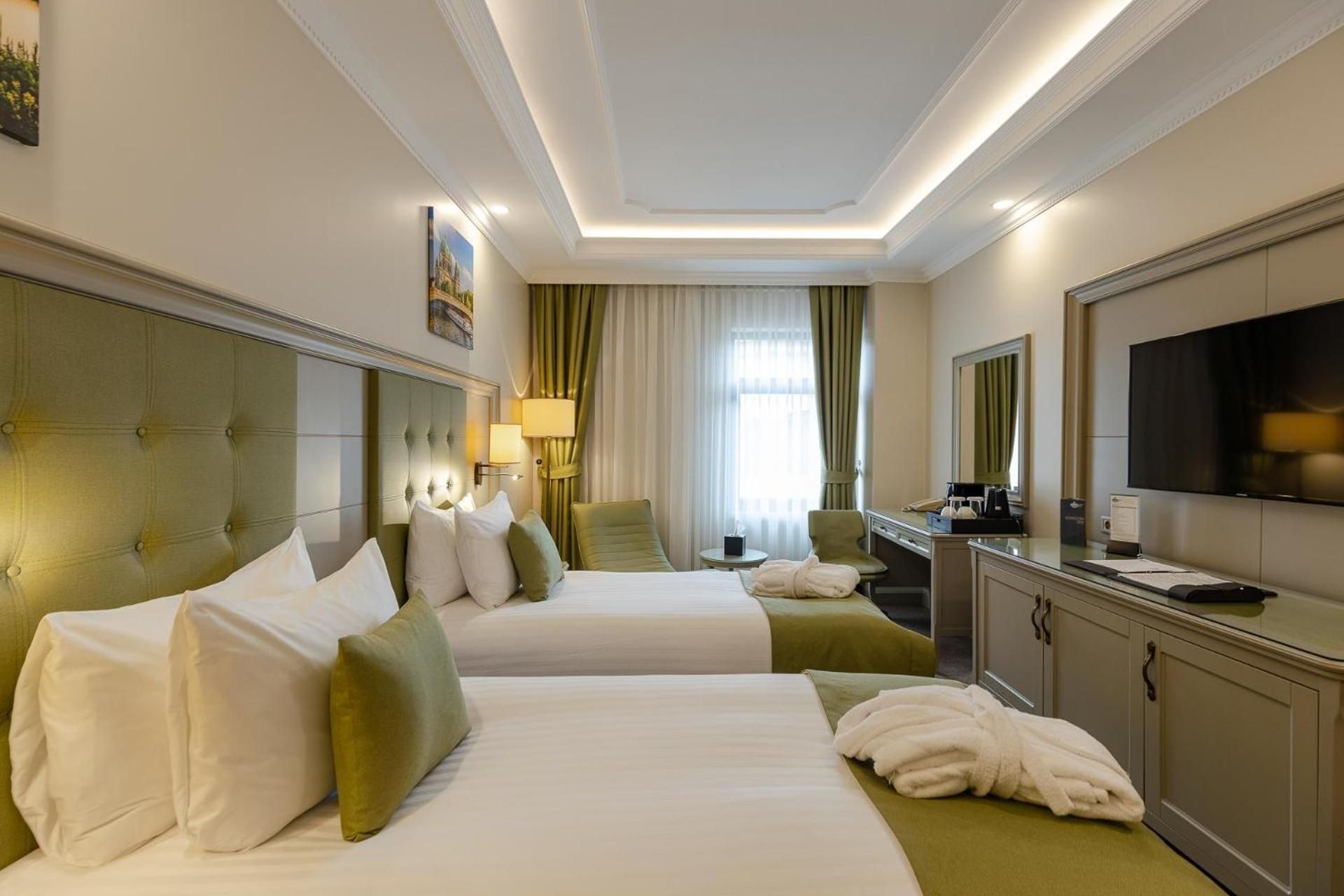 Superior King Room