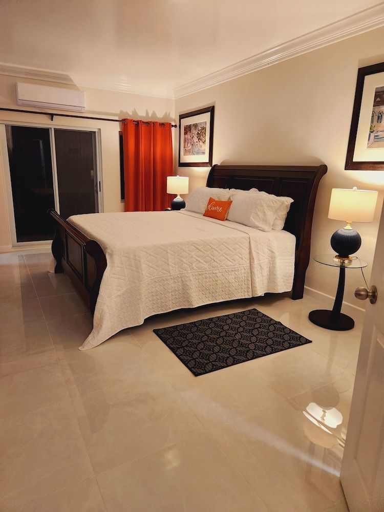 Harbor Breeze Villas