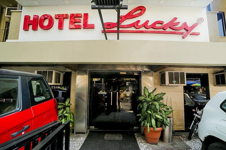 undefined Lucky Hotel Bandra 8