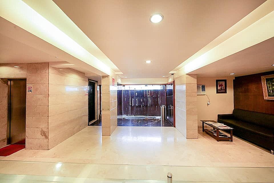 Hotel Lucky Goregaon