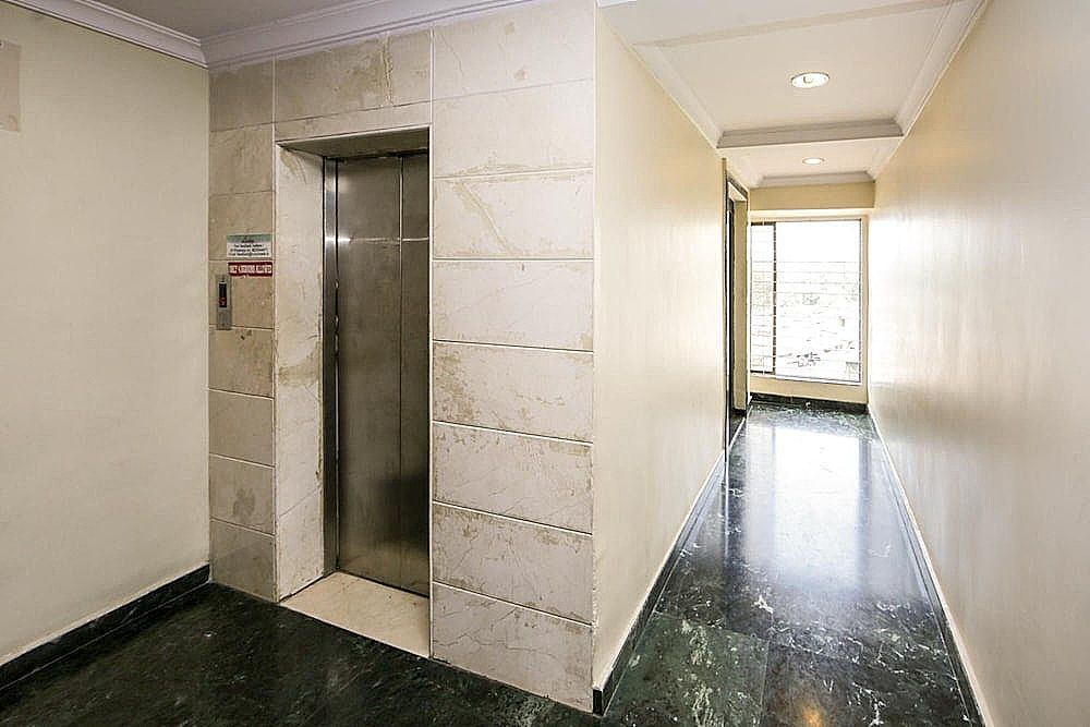 Hotel Lucky Goregaon