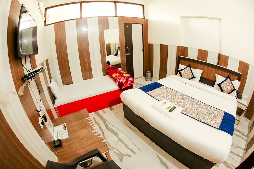 LN Hotel and Restaurant - Hostel Deluxe Triple Room 4