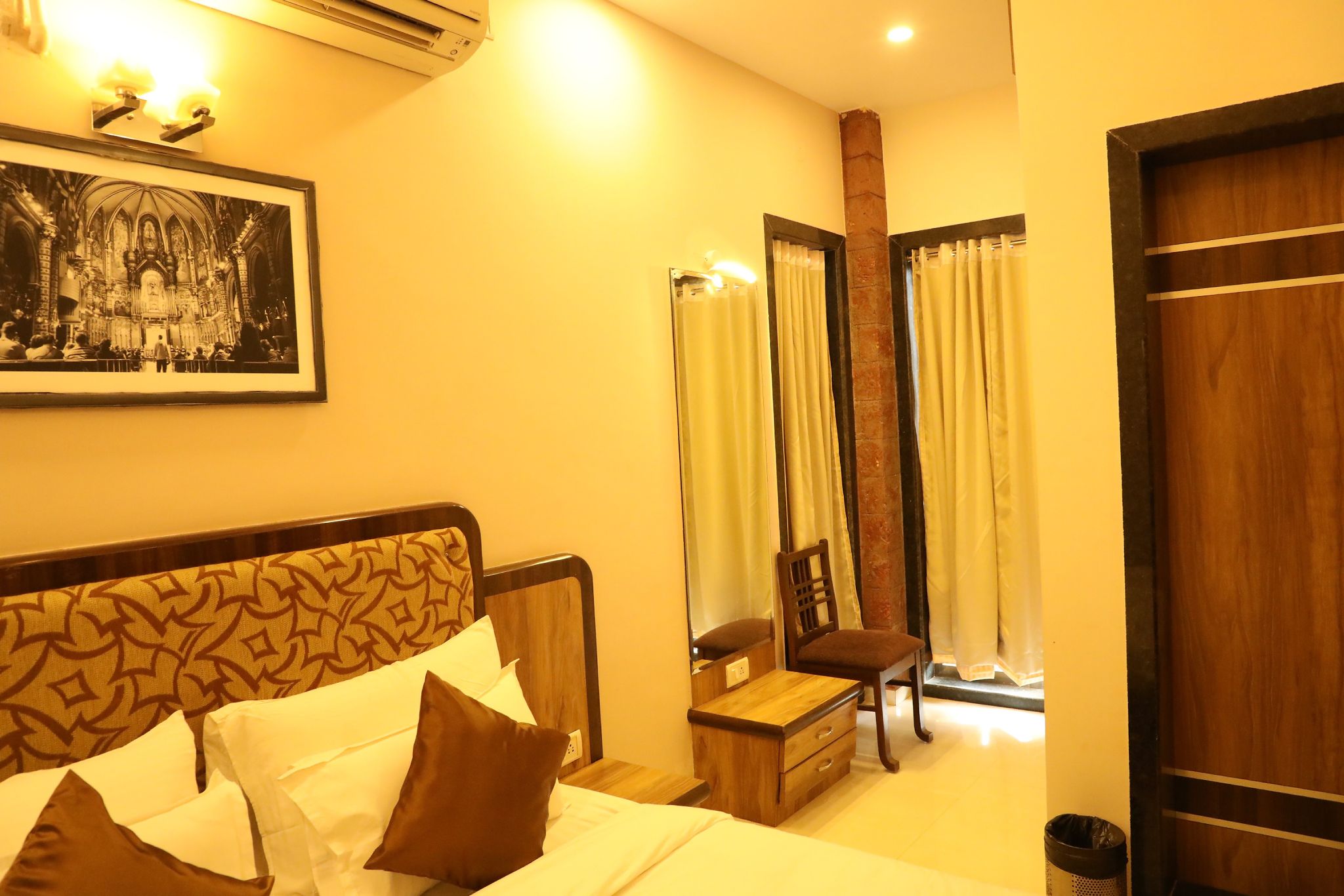 Jivanta Mahabaleshwar Deluxe Room 12