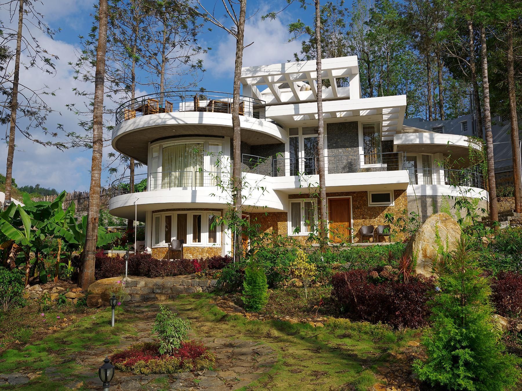 Wow Bison Woods (Organic Resort)