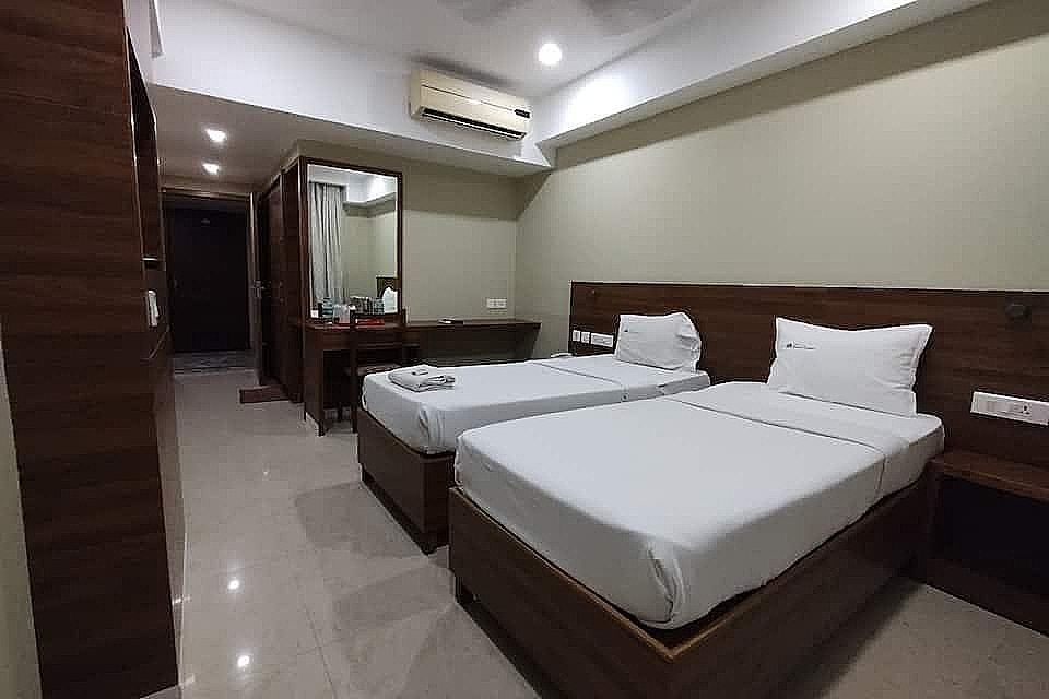 Hotel Mareena Regency Standard Non AC 4